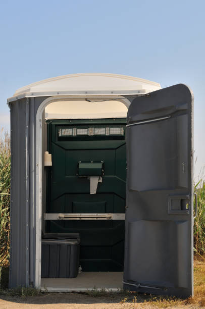 Portable Toilet Options We Offer in Hillcrest, CA